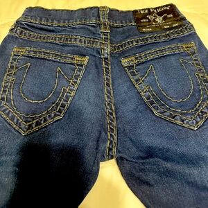 Used. Very good condition.